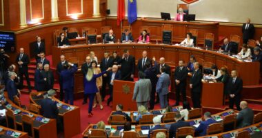 Rrëzohet kërkesa për mocion/ “Foltorja” kap foltoren