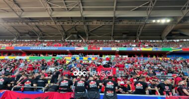 VIDEO/ Tifozët mbushin tribunat e “Merkur-Spiel Arena”, mitiku gjerman “ngjyroset” kuq e zi