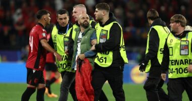 UEFA “kundër” spektaklit “kuqezi” në Dortmund, nis procedimi disiplinor kundër “Kuqezinjve”