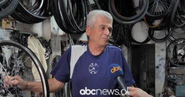 Mjeshtri i biçikletave/ U jep jetë “dyrrotakeve” dhe pasionit të tij