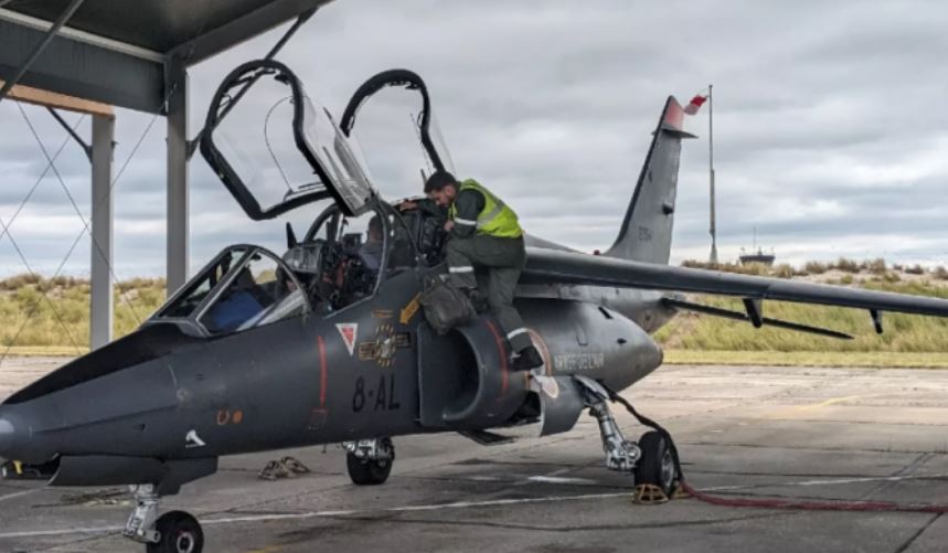 Francë, pilotët ukrainas kryejnë trajnime për drejtimin e avionëve luftarakë