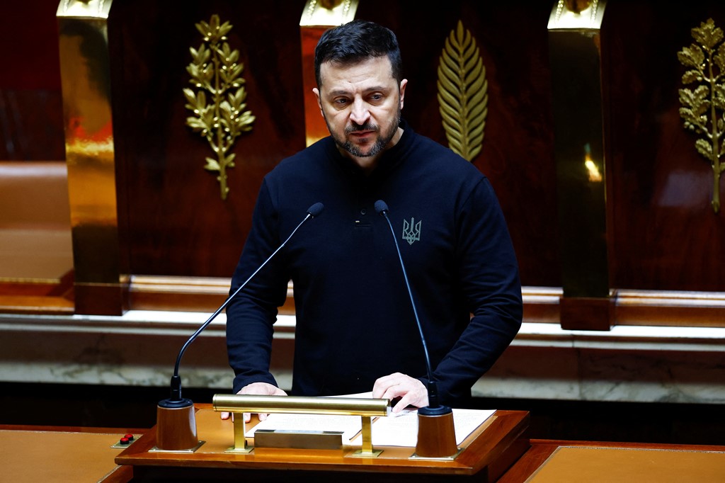 Zelensky i drejtohet Asamblesë Kombëtare të Francës