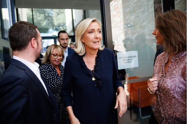 Le Pen nuk do të kërkojë dorëheqjen e Macron nëse fiton zgjedhjet e parakohshme: I respektoj institucionet