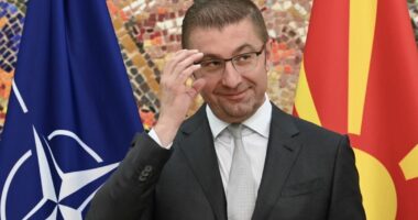“Mickoski e quan shtetin e tij Maqedoni”, mediat greke: Deklaratë provokuese!
