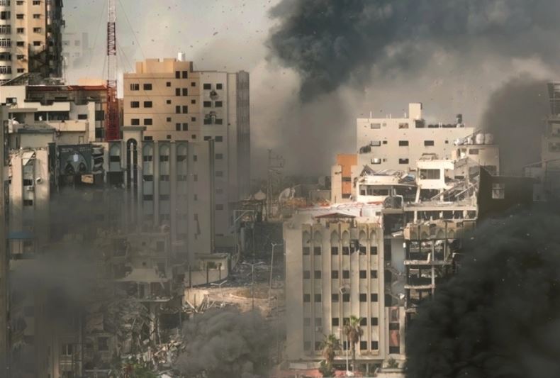 Lufta në Gaza/ Forcat izraelite përparojnë në veri dhe në jug të enklavës