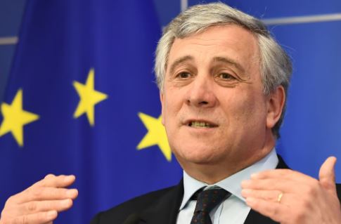 Tajani: Nuk do të miratojmë përdorimin e armëve italiane kundër Rusisë