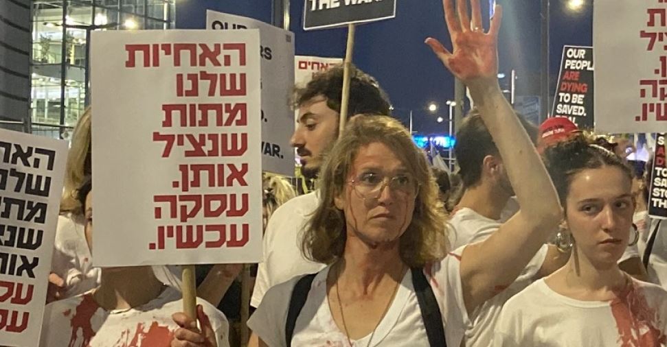 “Biden është shpresa jonë e vetme”, mijëra protestues në Izrael kërkojnë marrëveshje pengjesh