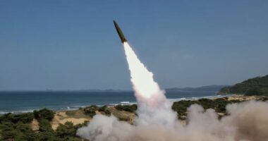 Koreja e Jugut: Prova e Phenianit me raketë balistike ka dështuar