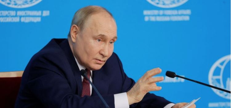 Putin: ‘Vjedhja’ e pasurive të Rusisë nga Perëndimi nuk do të mbetet pa u ndëshkuar