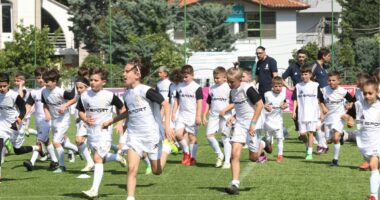 Real Madrid Foundation zbarkon në “Shtëpinë e Futbollit”, testohen 70 futbollistë të vegjël