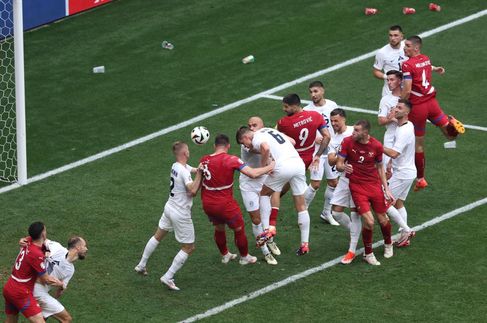 Një gol në “frymën e fundit” nderon Serbinë, Luka Jovic i “rrëmben” pikë Slloveninë në “Allianz Arena”