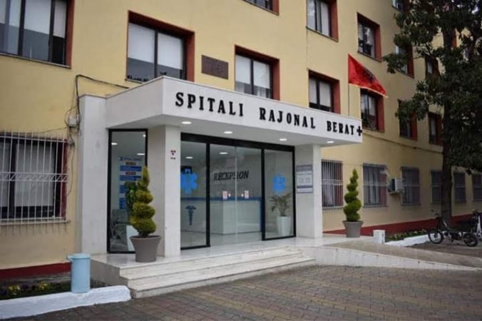 EMRAT/ Falsifikuan dokumentat për tenderin për mbetjet në spitalin e Beratit/ Jepen masat për administratorët dhe punonjësit