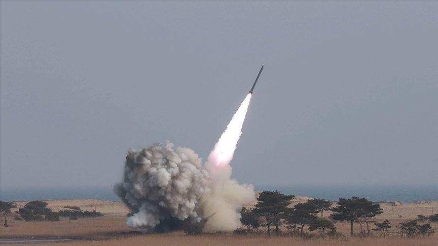 Koreja e Jugut: Pheniani lëshoi një raketë balistike në drejtim të lindjes
