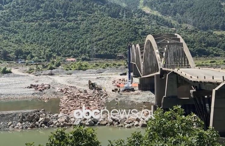 “Ura e Zogut”, nis rikonstruksioni/	Historiani: Ndërhyrja e vështirë, duhej të ishte bërë më parë