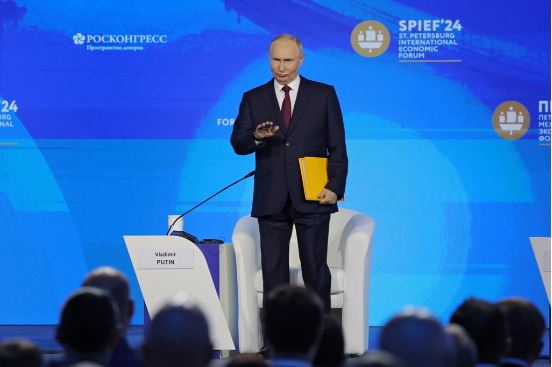 Putin-Perëndimit: Rusia mbetet ekonomikisht e fortë, pavarësisht sanksioneve të paligjshme