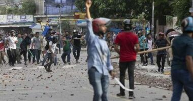 Përleshje të dhunshme mes policisë dhe studentëve në Bangladesh, 39 viktima dhe 700 të plagosur