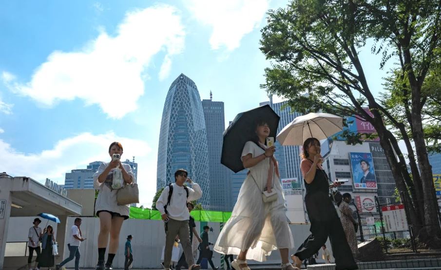 Vala vdekjeprurëse e të nxehtit në Japoni, gjashtë të vdekur