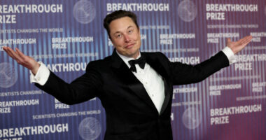 Elon Musk bëhet gjysmëtrilioneri i parë në botë, pasuria neto e tij 500 miliardë dollarë