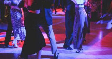 Njerëzit që pëlqejnë të kërcejnë janë më të hapur, sipas një studimi