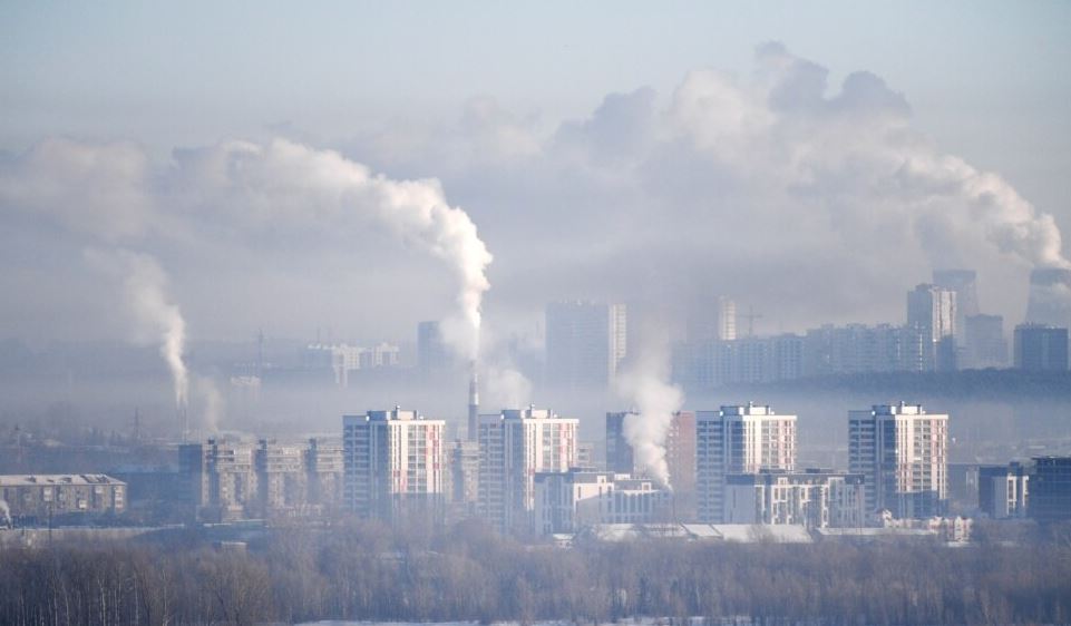 Ukraina vazhdon sulmet kundër objekteve infrastrukturore në Rusi