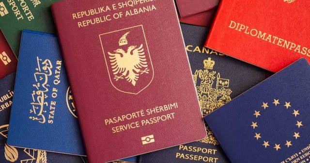 Shqiptarët pa viza në 99 shtete/ Hasani: Marrëveshja e fundit me Tajlandën. Me rëndësi promovimi i pasaportës shqiptare