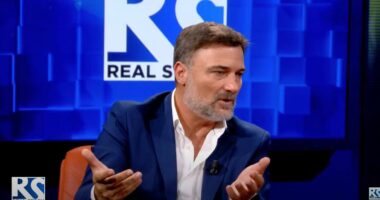 “Duhet bërë një përpjekje që të mos vazhdojë politika e pistë”, Alibeaj: Ka jetë edhe përtej kënetës dhe moçalit 30-vjeçar politik