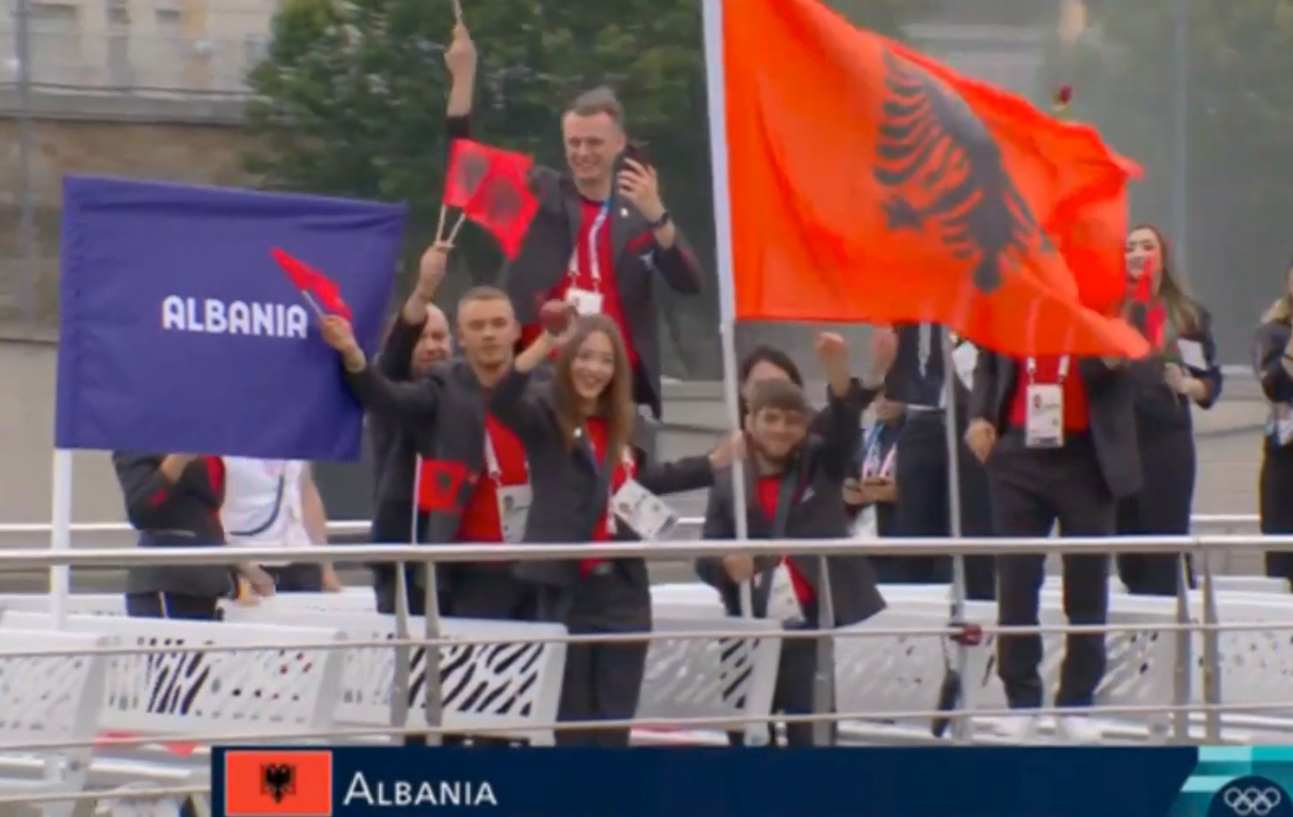 Lojërat Olimpike/ Shqipëria parakalon në Senë, Kaltra Meça dhe Zelimkhan Abakarov ngrenë lart flamurin “kuqezi”