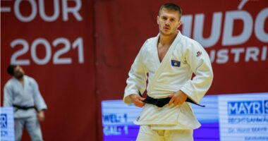 Lojërat Olimpike/ Gjakova nuk arrin të sigurojë “të bronztën”, xhudisti “dardan” mposhtet nga Soichi Hashimoto
