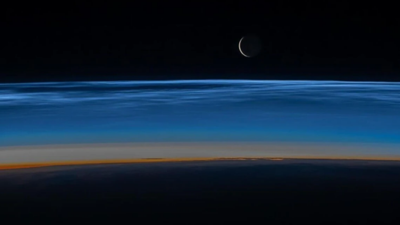 NASA publikon foto të “lindjes së Hënës” nga Stacioni Ndërkombëtar Hapësinor