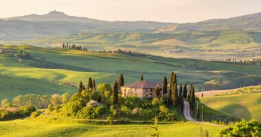 Dëshironi të jetoni në Itali? Toskana do t’ju paguajë deri 30,000 € nëse përzgjidheni