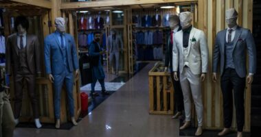 Pa muzikë, pa prerje flokësh të stilit perëndimor/ Raporti i OKB-së detajon jetën në Afganistan nën forcat morale të talebanëve