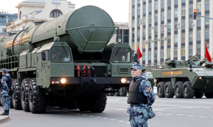 Sondazhi, një në tre rusë mbështesin një sulm bërthamor në Ukrainë