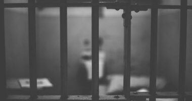 Të burgosurit në Britaninë e Madhe do të lirohen pasi të kenë vuajtur 40 për qind të dënimit