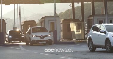Nga Ujmani, për në det/ Në pikën kufitare të Morinës kanë hyrë mbi 13 mijë persona