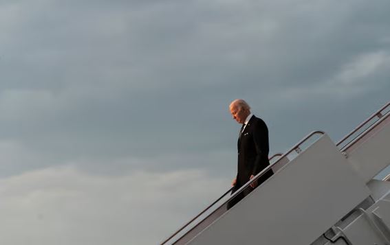 “The Guardian”: Joe Biden i dha Amerikës një shans për të luftuar Donald Trump