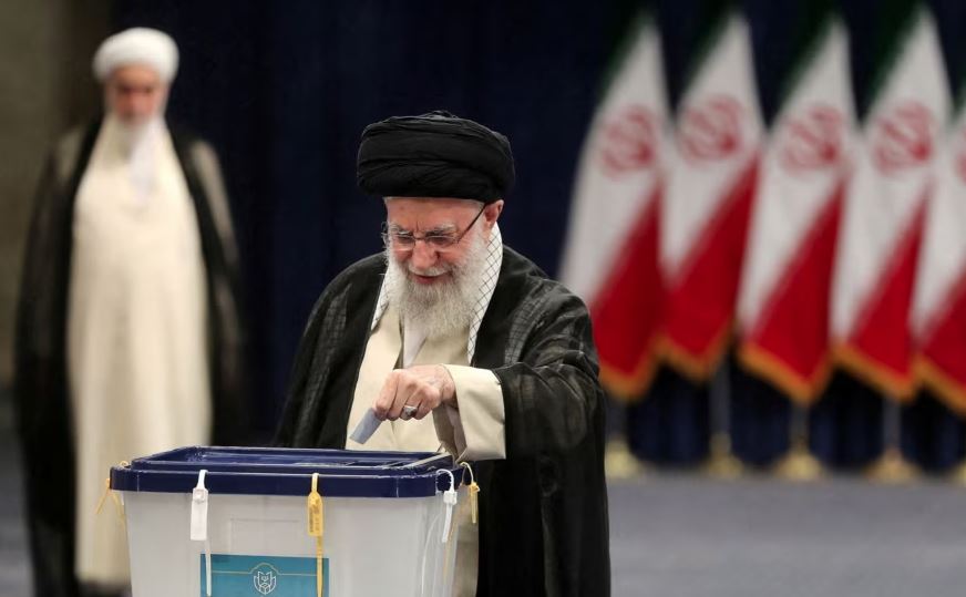 Iran/ Khamenei ngul këmbë se votuesit që bojkotuan zgjedhjet nuk janë kundër republikës islamike