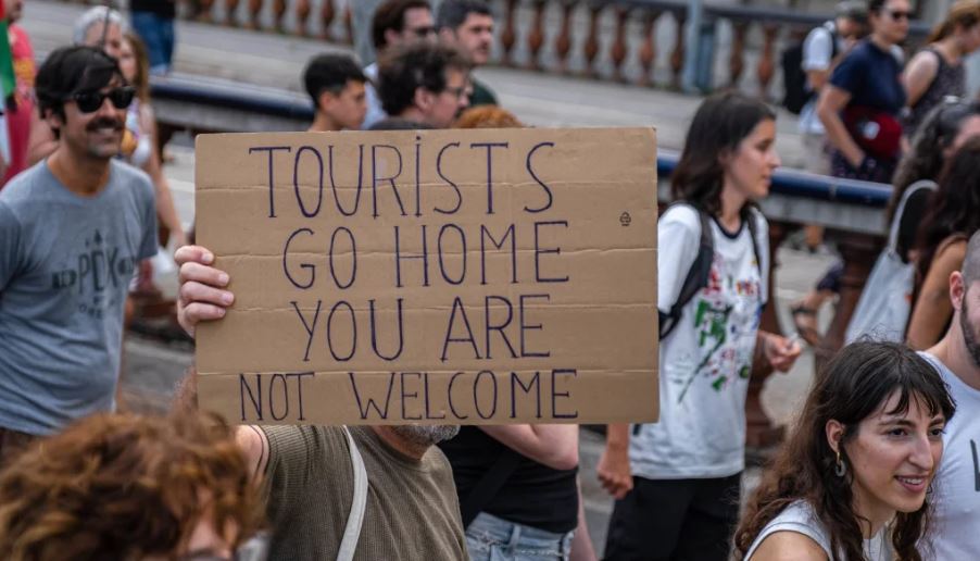 Pse Europa është bërë epiqendra e protestave kundër turizmit këtë verë