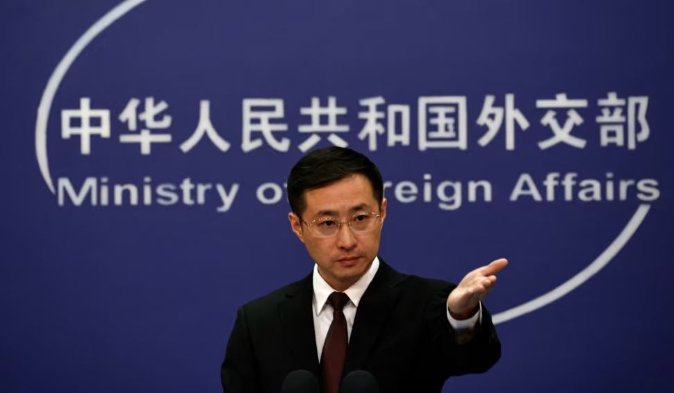 “Kërkoni siguri në kurriz të të tjerëve”, Kina thirrje NATO-s: Mos krijoni kaos në Azi