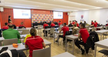 Kursi i përgatitjes atletike nga FSHF, tashmë me licencë UEFA, njihuni me programin dhe risitë