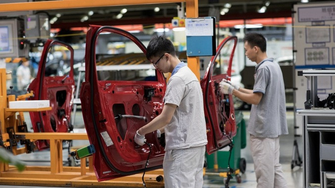 Kinezët së shpejti do të mbajnë një të tretën e tregut botëror të makinave