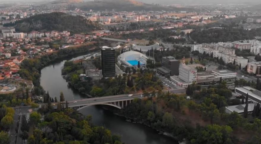 Analistët: Veprimet e qeverisë rrezikojnë të ardhmen e Malit të Zi
