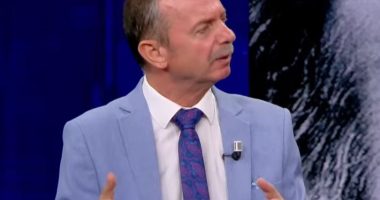 Zgjedhjet në Francë/ Artur Nura: Macron mund të trajtohet si fitues. Lojën e shahut do ta ketë të qartë kur…
