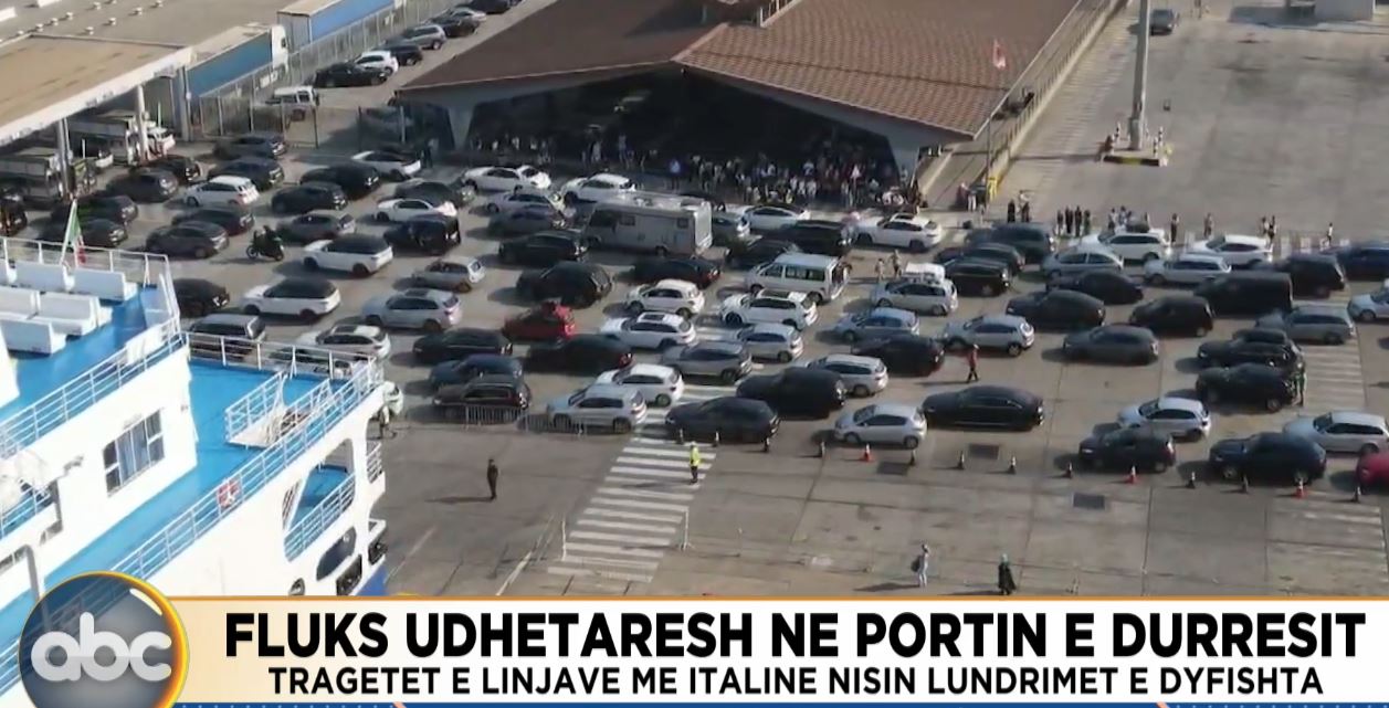 Fluks udhëtarësh në Portin e Durrësit/ Tragetet e linjave me Italinë nisin lundrimet e dyfishta