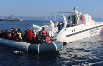 Tragjedi në Egje/ Përmbyset varka me emigrantë, 7 të vdekur