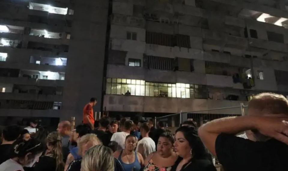Tragjedi në Napoli/ Dy të vdekur dhe 13 të plagosur nga shembja e ballkonit në një ndërtesë apartamentesh