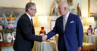 Mbreti Karl III emëron Keir Starmer si kryeministër të vendit