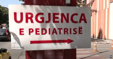 I nxehti “lodh” të miturit/ Urgjenca e pediatrisë në QSUT pret rreth 240 fëmije në ditë