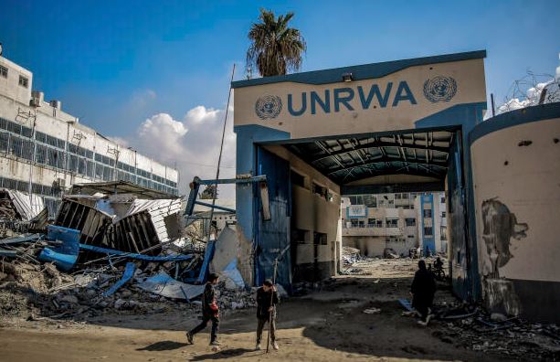 Britania rikthen fondet për UNRWA