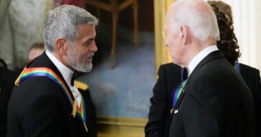 George Clooney për Joe Biden: E dua atë, por ne kemi nevojë për një kandidat tjetër