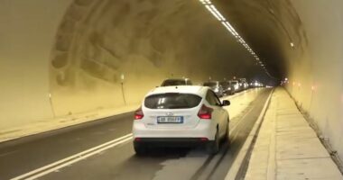 Hapja e tunelit të Llogarasë, qytetarët: Vepër e madhe, ta gëzojnë të gjithë shqiptarët